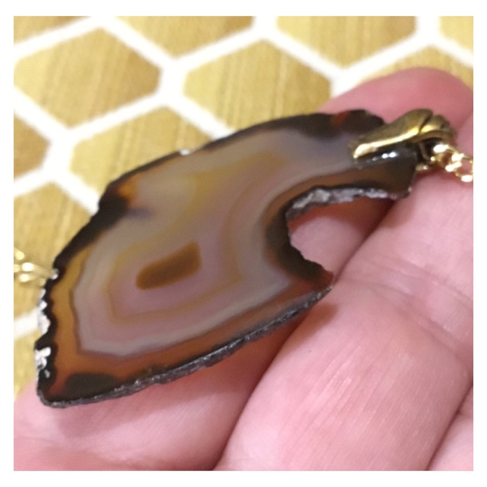 Natural Stone Electroplated Pendant Necklace - Picture 5 of 10